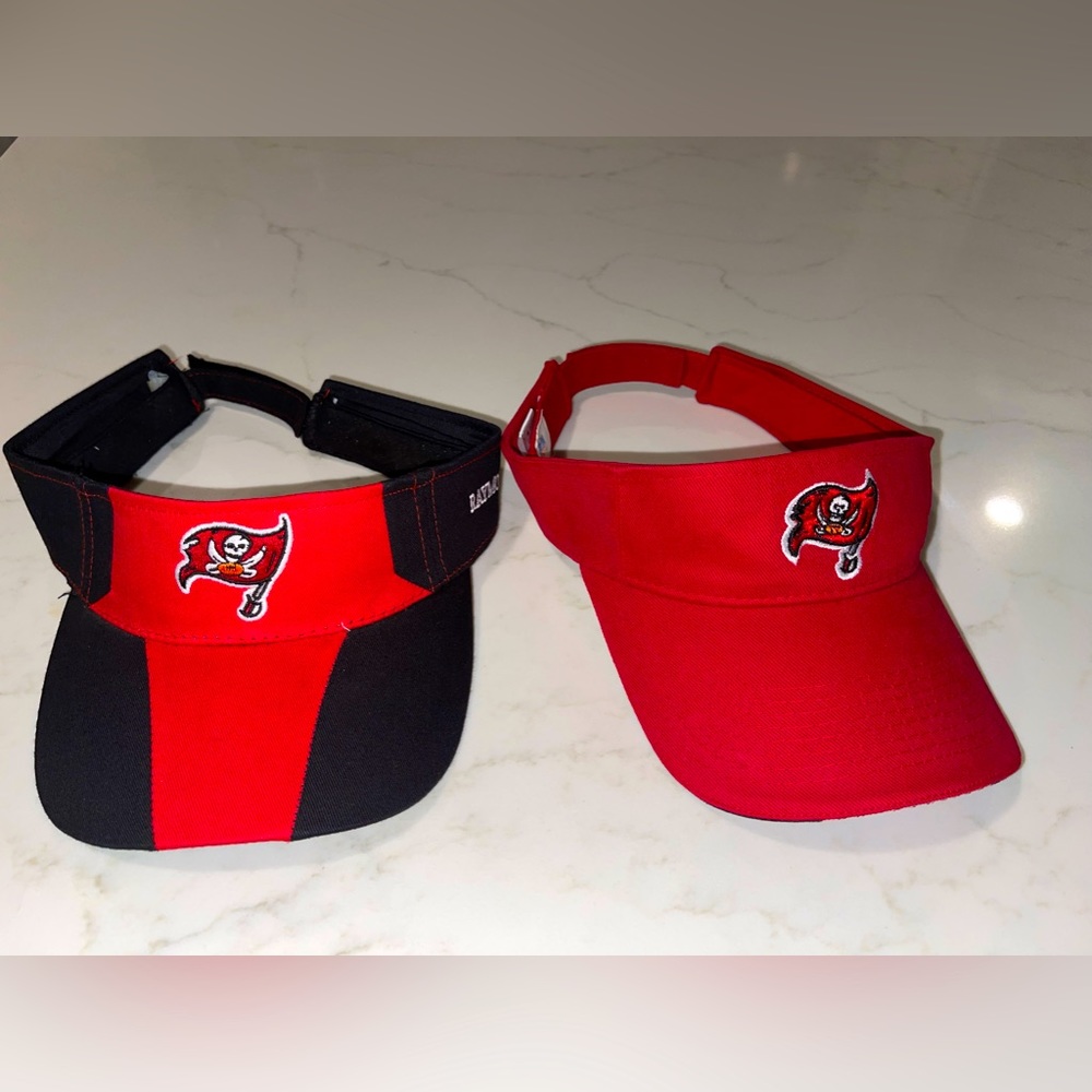 Tampa‎ Bay Buccaneers Visors (2)
